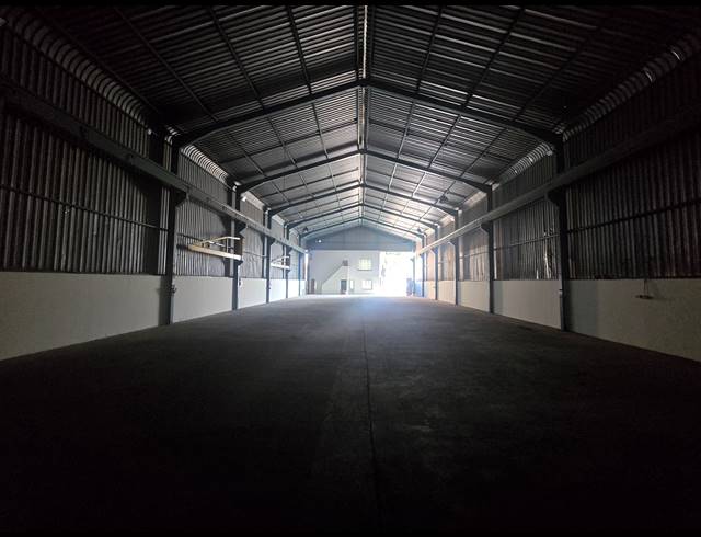 1,600M² WAREHOUSE TO LET IN ANDERBOLT